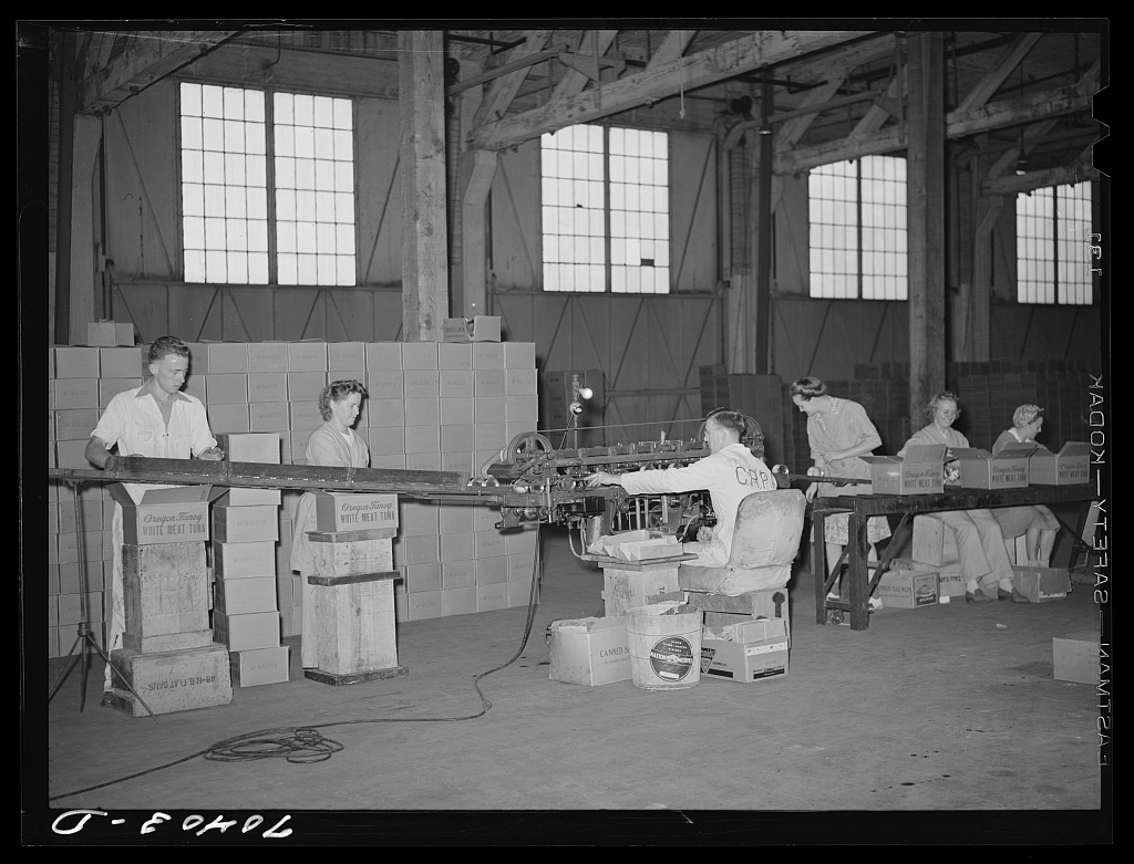 Labeling the cans, 1941